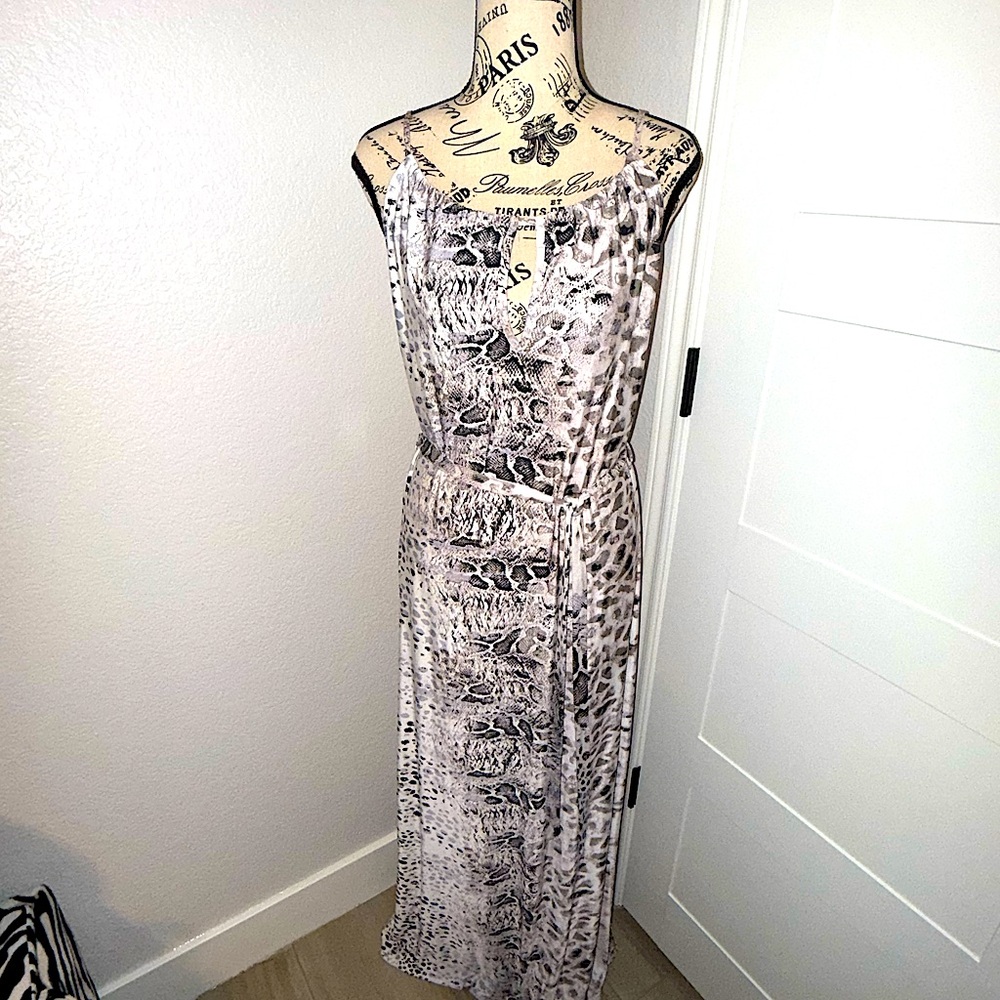 Veronica M Dress